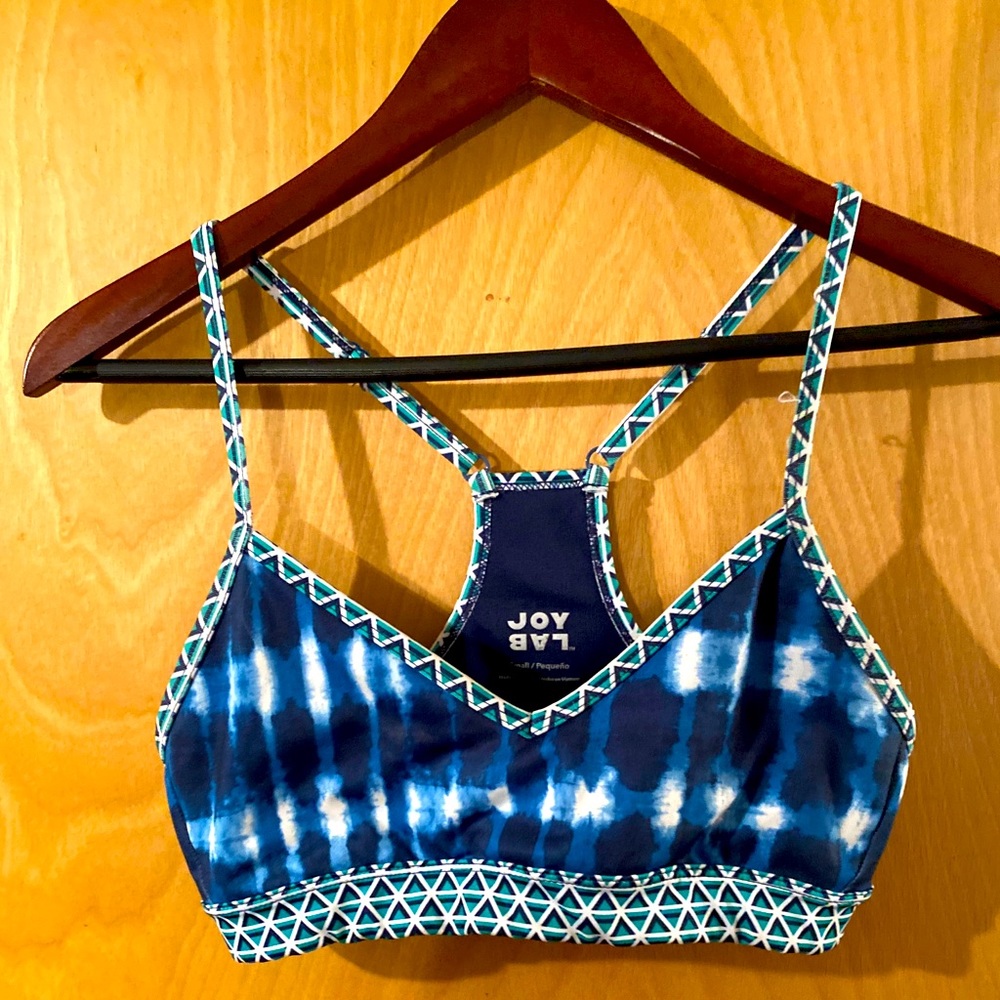 Sports bra